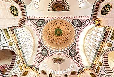 Bakı'un Mimari Mirası: Osmanlı İzlerini Taşıyan Modern Yapılar